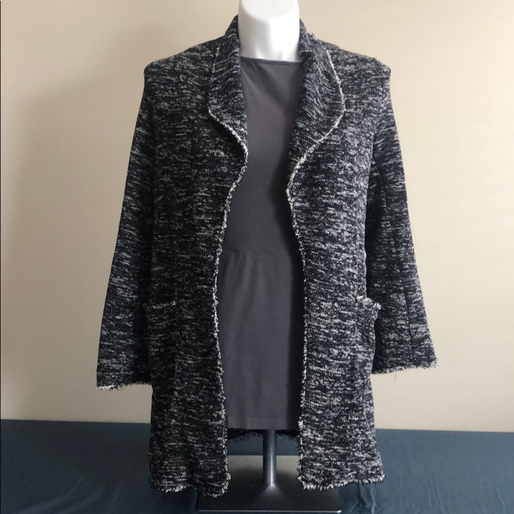 Black tweed sweater / cardigan
